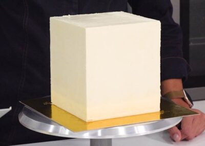 Bordes perfectos [tarta cuadrada]
