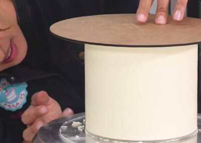 Bordes perfectos [Tarta redonda]
